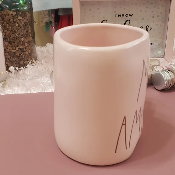 Rae Dunn MI AMOUR Mug - Picture 5 of 7